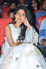Sai Pallavi at Padi Padi Leche Manasu Movie Pre Release Event